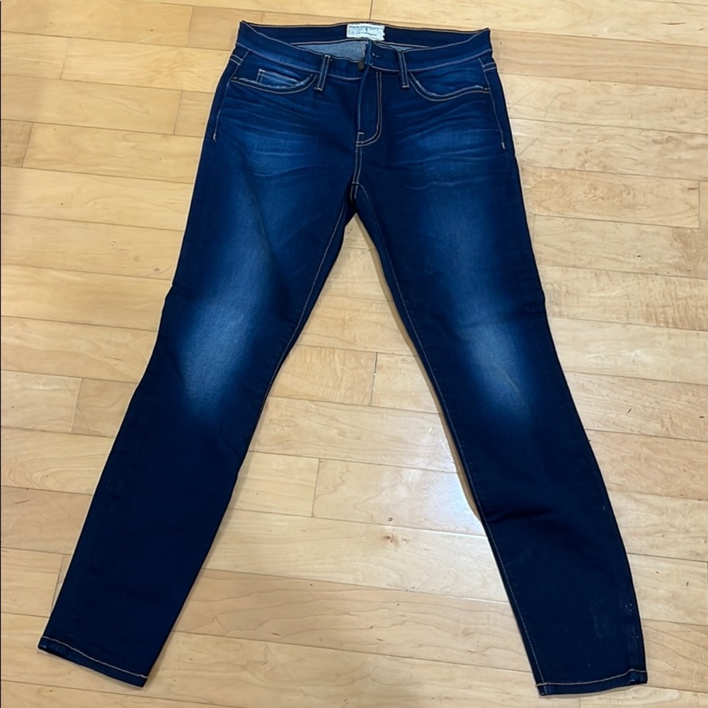 Current Elliot jeans stretchy!!